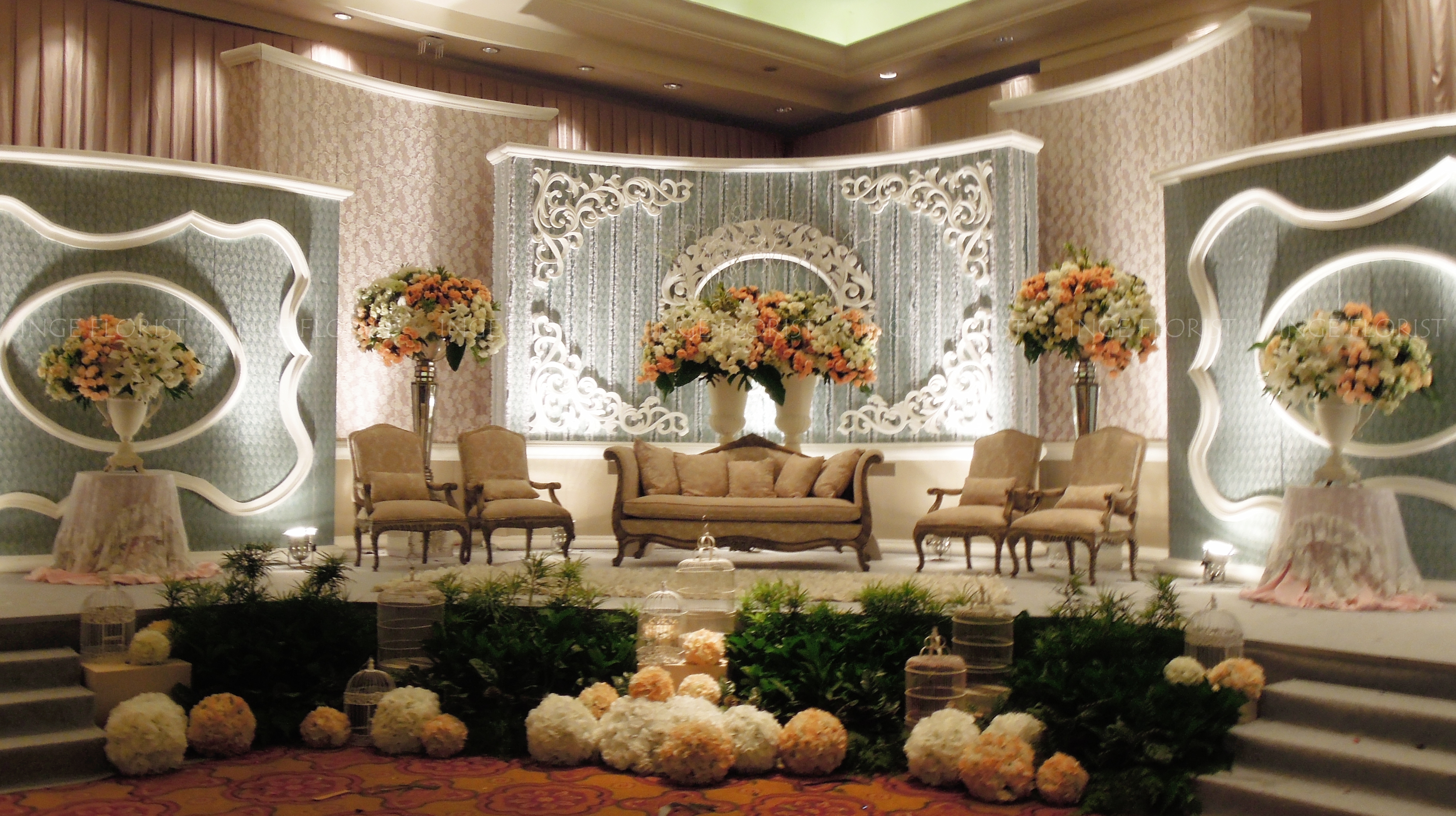 Pelaminan  Inge Florist - Wedding Decoration - Dekorasi Pernikahan 